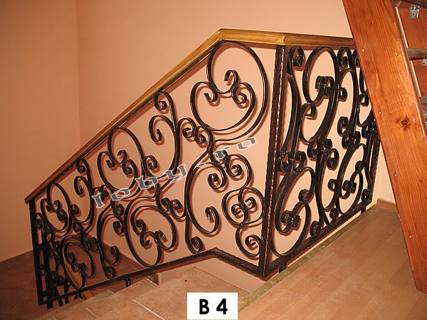 Loby Design - Balustrade, grilaje, copertine si porti din fier forjat